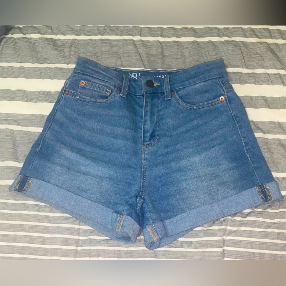 Cute light blue jean shorts- size 1
